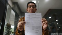 Pelaporan itu dilakukan oleh peneliti ICW Kurnia Ramadhana, Rabu (12/4/2023) sore. Laporan itu bernomor 103/SK/BP/IV/2023 dengan atas nama Koordinator ICW Agus Sunaryanto.