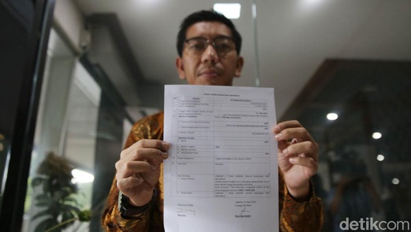 Momen ICW Laporkan 55 Anggota DPR soal LHKPN ke MKD