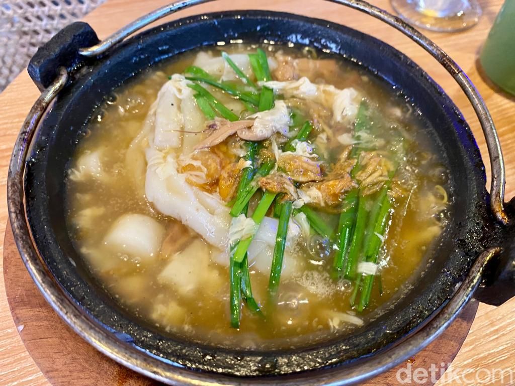 Narie's Eatery & Coffee : Empuk Gurih! Otak-otak Premium Kesukaan SBY dan Megawati