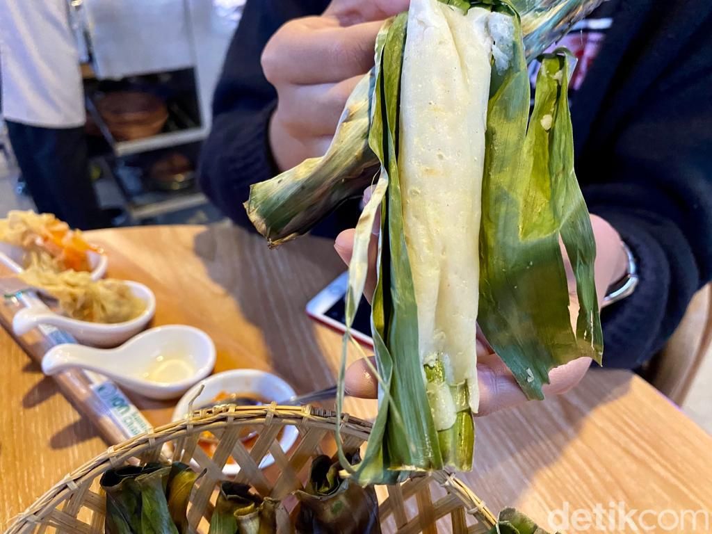 Narie's Eatery & Coffee : Empuk Gurih! Otak-otak Premium Kesukaan SBY dan Megawati