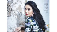 Prestasi di kedua ajang itulah yang akhirnya membawa Nong Poy mendapatkan titel “Perempuan Transgender Paling Cantik di Dunia” setelah dirinya dipublikasikan di majalah film Amerika Serikat TC Candler. (Foto: Instagram @poydtreechada)