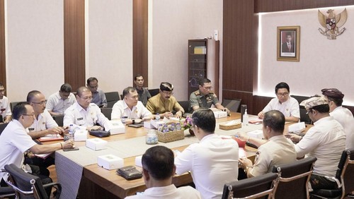 Pemkab Badung menggelar rapat koordinasi dengan Forkopimda untuk menyikapi batas wilayah dan tapal batas Desa Pemogan di wilayah Badung.