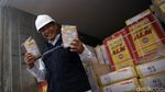 Penampakan 18.000 Ton Daging Kerbau Impor Tiba di Tanjung Priok