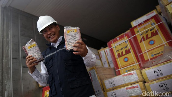 Hari ini Rabu (12/4/2023), Perum Bulog telah menerima pengiriman tahap pertama 18.000 daging kerbau beku impor. Daging kerbau tersebut berasal dari India.