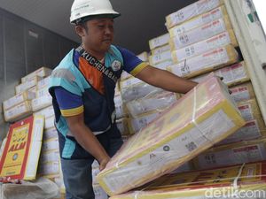 Zulhas Perintahkan BUMN Pangan Impor Daging 200 Ribu Ton