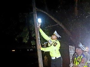 Polisi Pasang Ratusan Warning Light hingga CCTV di Jalur Mudik Karawang