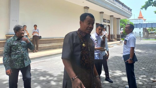 Pj Bupati Buleleng Ketut Lihadnyana seusai rapat dengan Kakanwil BPN Provinsi Bali, Rabu (12/4/2023).