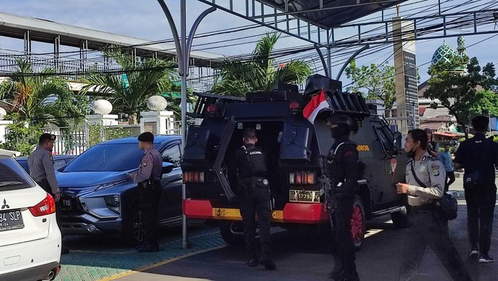 Polisi Bersenjata Lengkap Amankan Putusan Banding Ferdy Sambo dkk