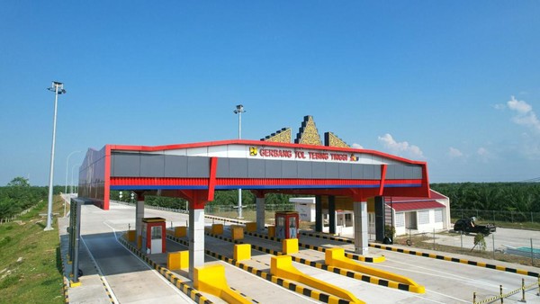Potret Tol Kuala Tanjung-Parapat yang Dibuka Gratis Saat Mudik Lebaran