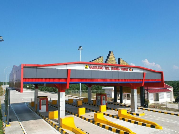 Potret Tol Kuala Tanjung-Parapat yang Dibuka Gratis Saat Mudik Lebaran