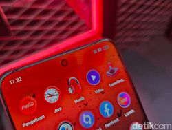 Menggenggam Realme 10 Pro 5G Coca-Cola Edition Harga Rp 5 Juta