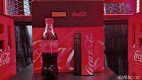 Realme 10 Pro 5G Coca-Cola Edition