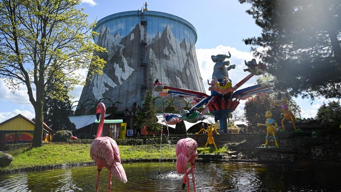 A photo shows the amusement park Wunderland Kalkar (Wonderland Kalkar) in Kalkar, western Germany on April 11, 2023. - Wunderland Kalkar was a nuclear fast breeder (Schneller Brueter), which was completed but never taken online until 1991, and in 1995 Dutch investor Hennie van der Most bought it and transformed into an amusement park. (Photo by Ina FASSBENDER / AFP) (Photo by INA FASSBENDER/AFP via Getty Images)