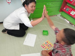 Jelang Pensiun, Guru Ini Kembali Belajar Demi Mengajar Pakai Kurikulum Merdeka