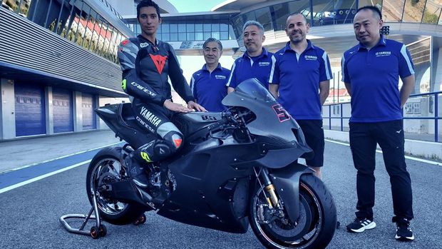 Toprak Razgatlioglu menjajal YZR-M1 di Jerez