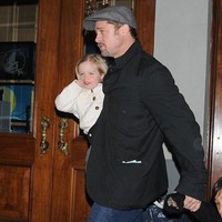 Shiloh yang dibesarkan di Amerika Serikat tidak lahir di Negeri Paman Sam. Dia lahir di Swakopmund, Namibia pada 27 Mei 2006. Pada 16 tahun lalu kelahirannya menjadi atensi dunia karena dia merupakan anak kandung pertama pasangan fenomenal Jolie - Pitt. Foto: Getty Images/Arnaldo Magnani