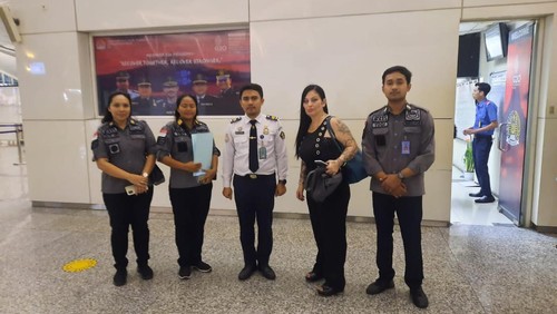 WNA Italia yang tersandung kasus narkoba dan menjalani pidana penjara, kini dideportasi dari Bali setelah bebas dari Lapas.