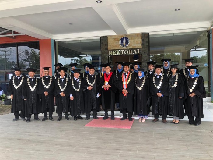 Yusril Ihza Mahendra di Dies Natalis Universitas Bangka Belitung