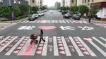 Unik Banget, China Punya Zebra Cross Berbentuk Hati Lho