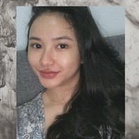 Melalui akun Instagram pribadinya, Adinda Azani memang terlihat beberapa kali mengunggah foto natural dirinya tanpa pulasan makeup. Penampilannya itu pun selalu banjir pujian dari para netizen. Foto: Instagram/@dindazani