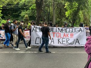 Mahasiswa Demo Kecam UU Ciptaker, Ancam Gelar Aksi Lebih Besar