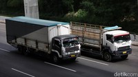 Pembatasan ini tidak berlaku bagi angkutan barang pengangkut bahan bakar minyak, bahan bakar gas, hewan ternak, barang pokok, pupuk, hantaran uang serta sepeda motor mudik dan balik gratis.