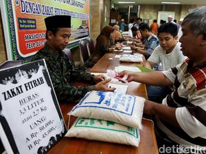 Apa itu Amil Zakat? Pengertian, Syarat, dan Tugas-tugasnya