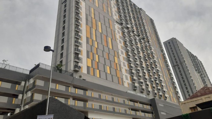 Apartemen Nempel Stasiun Samesta Mahata Margonda memiliki akses langsung ke stasiun Pondok Cina di Depok.