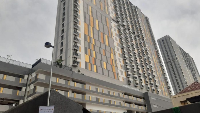 Apartemen Nempel Stasiun Samesta Mahata Margonda memiliki akses langsung ke stasiun Pondok Cina di Depok.