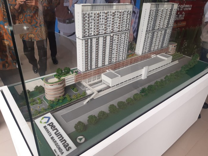Apartemen Nempel Stasiun Samesta Mahata Margonda Apartemen Nempel Stasiun Samesta Mahata Margonda memiliki akses langsung ke stasiun Pondok Cina di Depok.