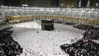 Pada 10 hari terakhir bulan Ramadan, masjidil haram semakin ramai.