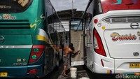 Karena pengemudi bus ingin agar bus yang mereka bawa agar tetap prima kondisinya.  