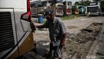 Bus di Terminal Pulogebang Dipoles Demi Mudik Nyaman