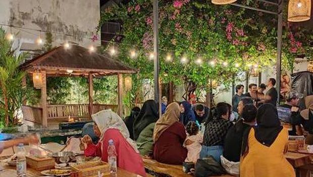 Cafe Reza & Palekko Makassar