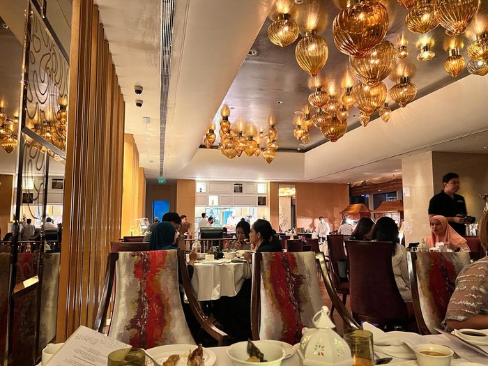 Di Resto Ini Bisa Berbuka dengan Empal Gentong dan Puding Lezat Di Resto Ini Bisa Berbuka dengan Empal Gentong dan Puding Lezat