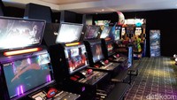 Sebagai informasi, di masa lalu arcade video game alias dingdong di dalam bioskop merupakan salah satu daya tarik tersendiri bagi pengunjung. Sebelum menonton film, tidak sedikit pengunjung yang menghabiskan waktu untuk bermain game yang tersedia.