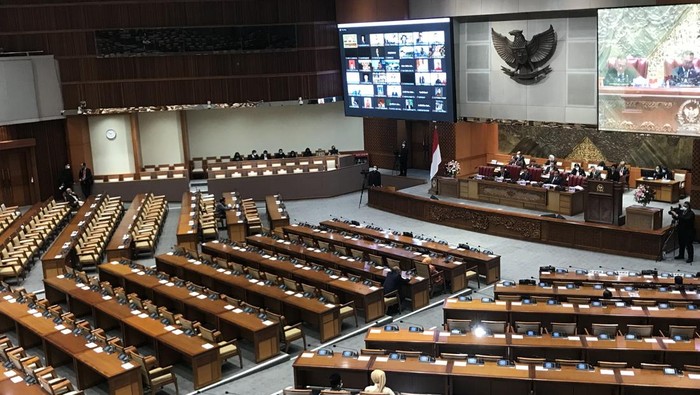 DPR Gelar Paripurna Tutup Masa Sidang, 45 Anggota DPR Hadir Fisik