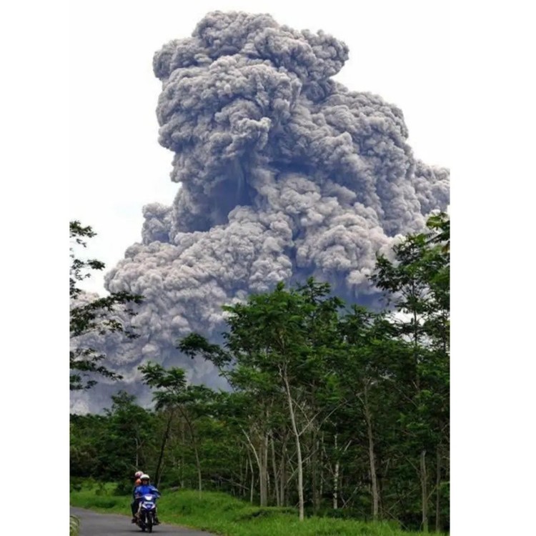 Foto Masa Lalu Cerita Mencengangkan