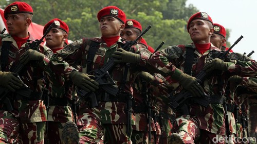 Setiap tanggal 16 April, Indonesia memperingati HUT Komando Pasukan Khusus (Kopassus). Berikut tema dan logo HUT Kopassus 2023 beserta sejarah peringatannya.