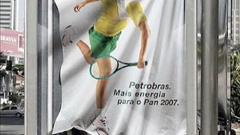 Iklan perusahaan minya asal Brasil. Foto: Boredpanda