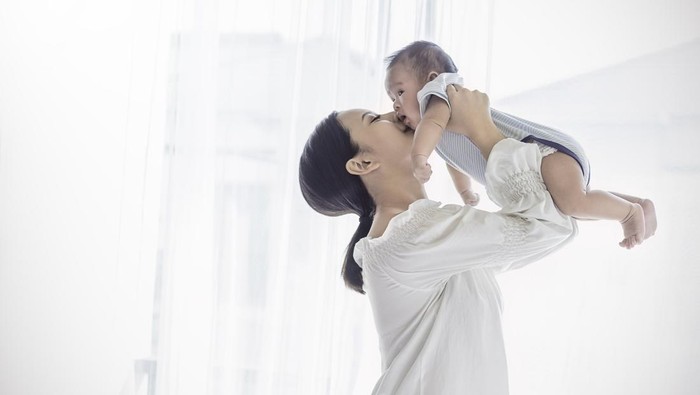 Sederet Penyakit yang Bisa Muncul saat Asal Peluk-Cium Anak Tanpa Izin Ortu