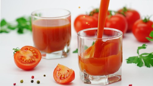 Ilustrasi jus tomat