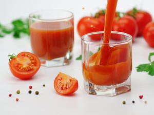6 Minuman yang Bisa Bantu Turunkan Kadar Gula Darah, Ada Jus Tomat