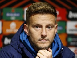 Masih ada dua eks Barcelona lagi yang diincar Beckham yakni Andres Iniesta dan Ivan Rakitic (Reuters)