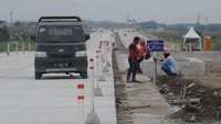 PT Jogjasolo Marga Makmur (JMM) memastikan kesiapan jalan tol fungsional Solo-Yogyakarta sepanjang enam kilometer tersebut dapat digunakan untuk arus mudik Lebaran 2023 pada tanggal 15-24 April 2023 pada pukul 06.00 WIB-17.00 WIB untuk kendaraan golongan satu.