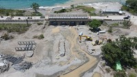Sebelumnya, jembatan ini sempat memutus jalur mudik penghubung Kota Palu dan Donggala hingga ke Sulawesi Barat dan Sulawesi Selatan.   