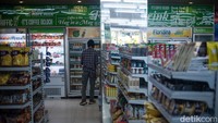 Produk-produk yang dijajakan dirasa sangat pas untuk memenuhi kebutuhan nongkrong anak muda masa kini.