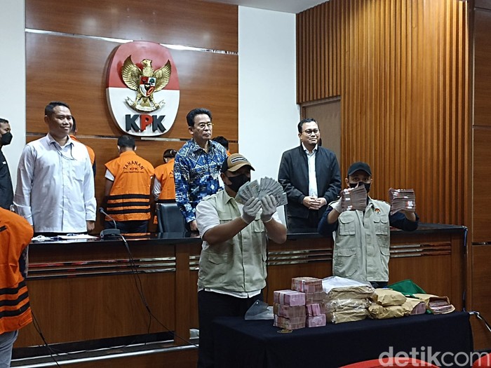 Konpers KPK proyek pembangunan jalur kereta api