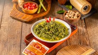Kita masih dengan cara tradisional, jadi biar mendapatkan taste atau rasa tradisionalnya. Original Karo dikemas dengan modern, dengan kemasan yang berbeda. Masakannya kita ini benar-benar kita olah dengan sangat higienis, mengedepankan mutu agar terjaga kualitasnya. tradisional masih kita pertahankan, ungkapnya.