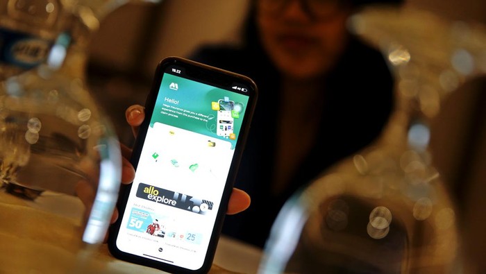 PT Asuransi Umum Mega Unit Syariah (Mega Insurance Syariah) mencatatkan kontribusi premi sebesar Rp67,5 miliar pada 2022, tumbuh 198 persen dari tahun sebelumnya sebesar Rp22,6 miliar.  Demikian pada kuartal I 2023, Mega Insurance Syariah membukukan konstribusi premi sebesar Rp22,7 miliar, tumbuh 102 persen dibandingkan periode yang sama tahun lalu.  Secara portofolio bisnis, 82 persen merupakan lini produk asuransi kendaraan, travel sebanyak 9 persen, properti 7 persen, dan sisanya pada lininasuransi non kendaraan bermotor.